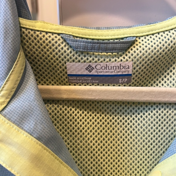 Columbia Pullover - Picture 2 of 2